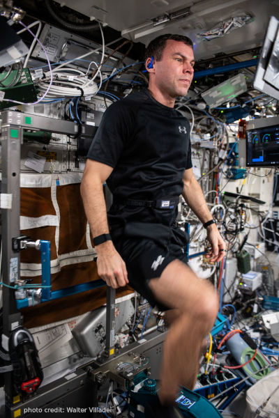NASA actibelt International Space Station